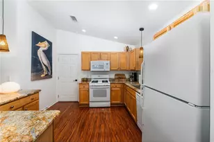 987 Candler Pl, The Villages, FL 32162 - Photo 9