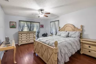 3745 Griffin View Dr, Lady Lake, FL 32159 - Photo 21