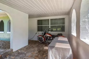 3745 Griffin View Dr, Lady Lake, FL 32159 - Photo 9