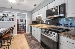 3745 Griffin View Dr, Lady Lake, FL 32159 - Photo 19