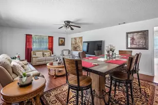 3745 Griffin View Dr, Lady Lake, FL 32159 - Photo 13