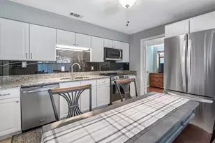 3745 Griffin View Dr, Lady Lake, FL 32159 - Photo 17