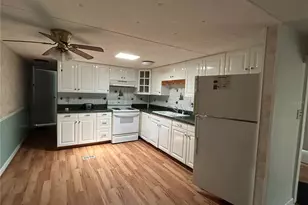 240 Rue De Fontaine, Tavares, FL 32778 - Photo 21