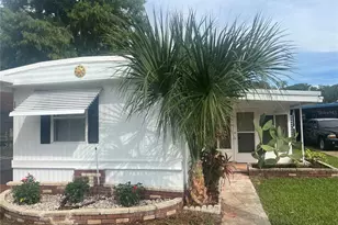 240 Rue De Fontaine, Tavares, FL 32778 - Photo 1