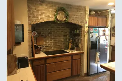 2436 Cr 416N, Lake Panasoffkee, FL 33538 - Photo 9