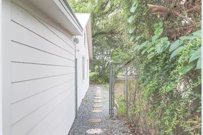 107 S Iona Drive #B, Fruitland Park, FL 34731 - Photo 3