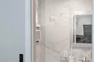 107 S Iona Dr, Fruitland Park, FL 34731 - Photo 7