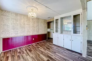 1237 Elkhart Cir, Tavares, FL 32778 - Photo 11