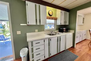 203 Aspen Cir, Leesburg, FL 34748 - Photo 15