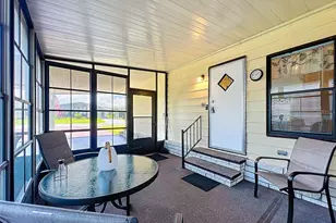 708 Coachman Dr, Leesburg, FL 34748 - Photo 5