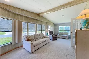 708 Coachman Dr, Leesburg, FL 34748 - Photo 7