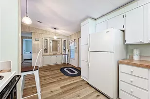 708 Coachman Dr, Leesburg, FL 34748 - Photo 21