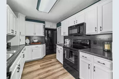 1314 Lajolla Circle, The Villages, FL 32159 - Photo 17