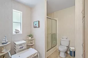 4214 Joslyn Ln, Lady Lake, FL 32159 - Photo 23