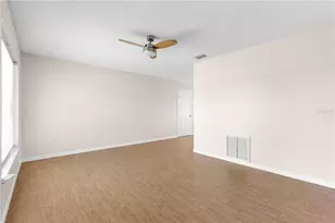 998 Hibiscus St, Lady Lake, FL 32159 - Photo 11