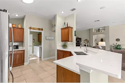 949 Isle Of Palms Path, The Villages, FL 32162 - Photo 19