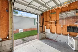 1833 W Schwartz Blvd, The Villages, FL 32159 - Photo 27