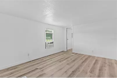 27301 Lemon Avenue, Okahumpka, FL 34762 - Photo 13
