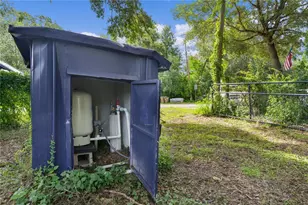 27301 Lemon Ave, Okahumpka, FL 34762 - Photo 21