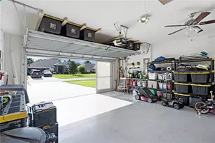 9777 Pepper Tree Trl, Wildwood, FL 34785 - Photo 31