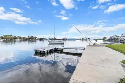 519 NW 7th Avenue, Crystal River, FL 34428 - Photo 3