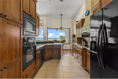 16647 E Shirley Shores Road, Tavares, FL 32778 - Photo 17