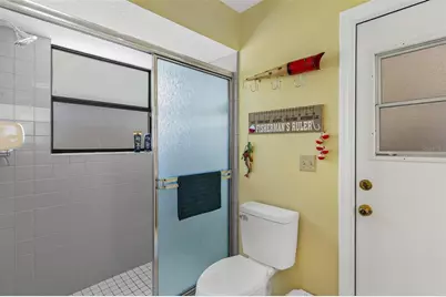 16647 E Shirley Shores Road, Tavares, FL 32778 - Photo 31