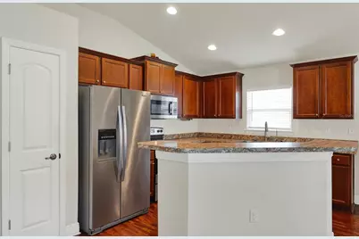 4229 Barnsley Lane, Tavares, FL 32778 - Photo 9