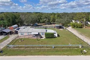 17000 SE 251st Terrace, Umatilla, FL 32784 - Photo 1