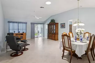 916 Pasadena Way, The Villages, FL 32159 - Photo 9