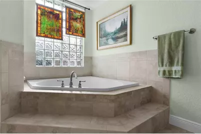 1078 Lakeview Lane, The Villages, FL 32162 - Photo 29