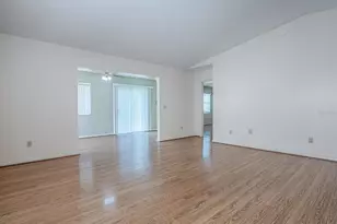 642 Glen Oaks Dr, Leesburg, FL 34748 - Photo 9