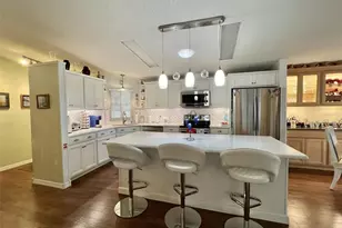 122 Tamarisk Way, Leesburg, FL 34748 - Photo 3