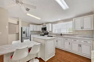 3024 Manatee Rd, Tavares, FL 32778 - Photo 13