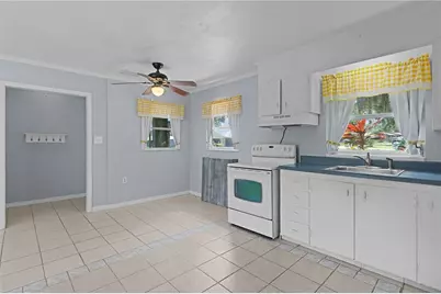 5627 Indiana Drive, Lady Lake, FL 32159 - Photo 11