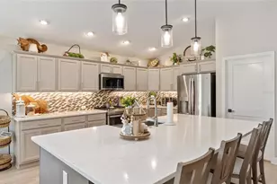 736 River Oaks Cir, The Villages, FL 34762 - Photo 9