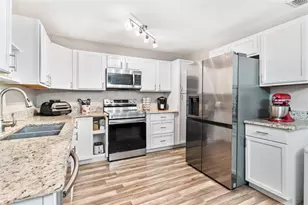 398 Rose St, Umatilla, FL 32784 - Photo 9