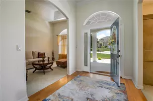 9646 Spring Lake Dr, Clermont, FL 34711 - Photo 5