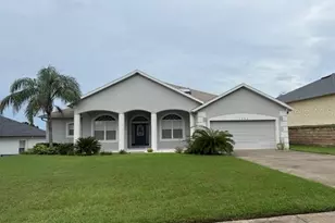 9646 Spring Lake Dr, Clermont, FL 34711 - Photo 1