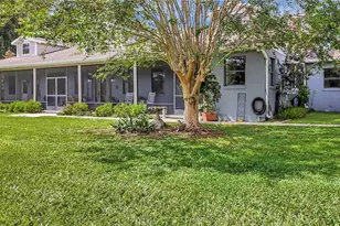 384 E Kings Hwy, Center Hill, FL 33514 - Photo 3