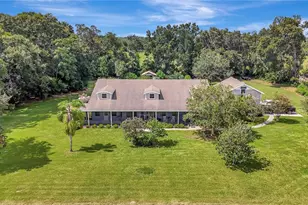 384 E Kings Hwy, Center Hill, FL 33514 - Photo 9