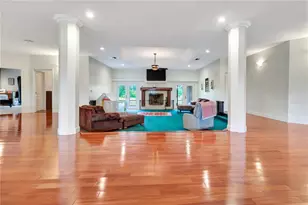 384 E Kings Hwy, Center Hill, FL 33514 - Photo 31