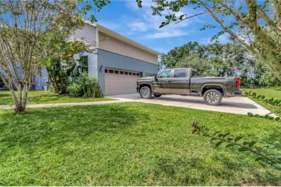 384 E Kings Highway, Center Hill, FL 33514 - Photo 7