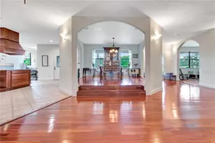 384 E Kings Hwy, Center Hill, FL 33514 - Photo 29