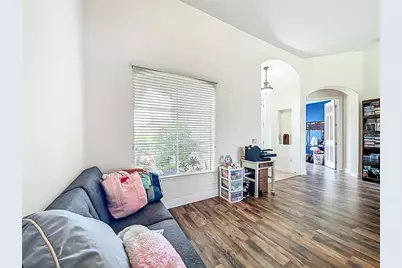 38634 Lakeview Walk, Lady Lake, FL 32159 - Photo 9