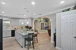 35126 William Ln, Eustis, FL 32736 - Photo 11