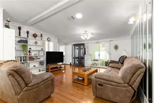 13081 SE 47th Ct, Belleview, FL 34420 - Photo 9