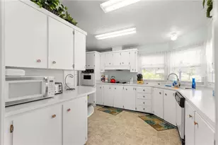 13081 SE 47th Ct, Belleview, FL 34420 - Photo 11