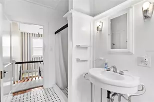 211 S Central Ave, Umatilla, FL 32784 - Photo 29