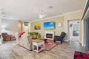 904 Maynard Path, The Villages, FL 32163 - Photo 9